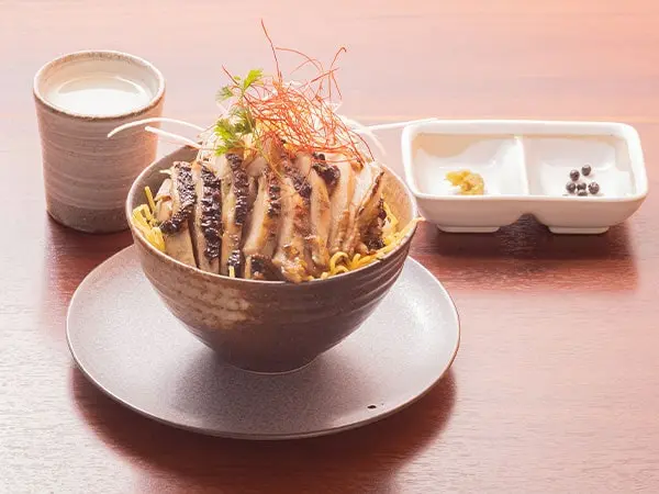 選べる朝食 ありたどりの絶品とりまぶし丼