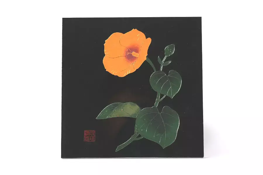 琉球漆器 飾り皿 花柄